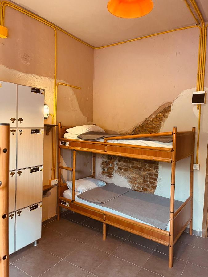 Hostel Berlin & Street *