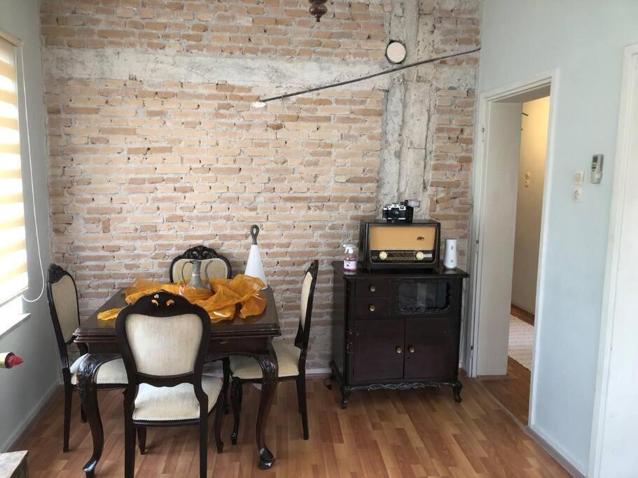 Apartment Tarihi Kaleici Denize Yakin Size Oezel Muhtesem Konum Uygun Fiyat Ev *