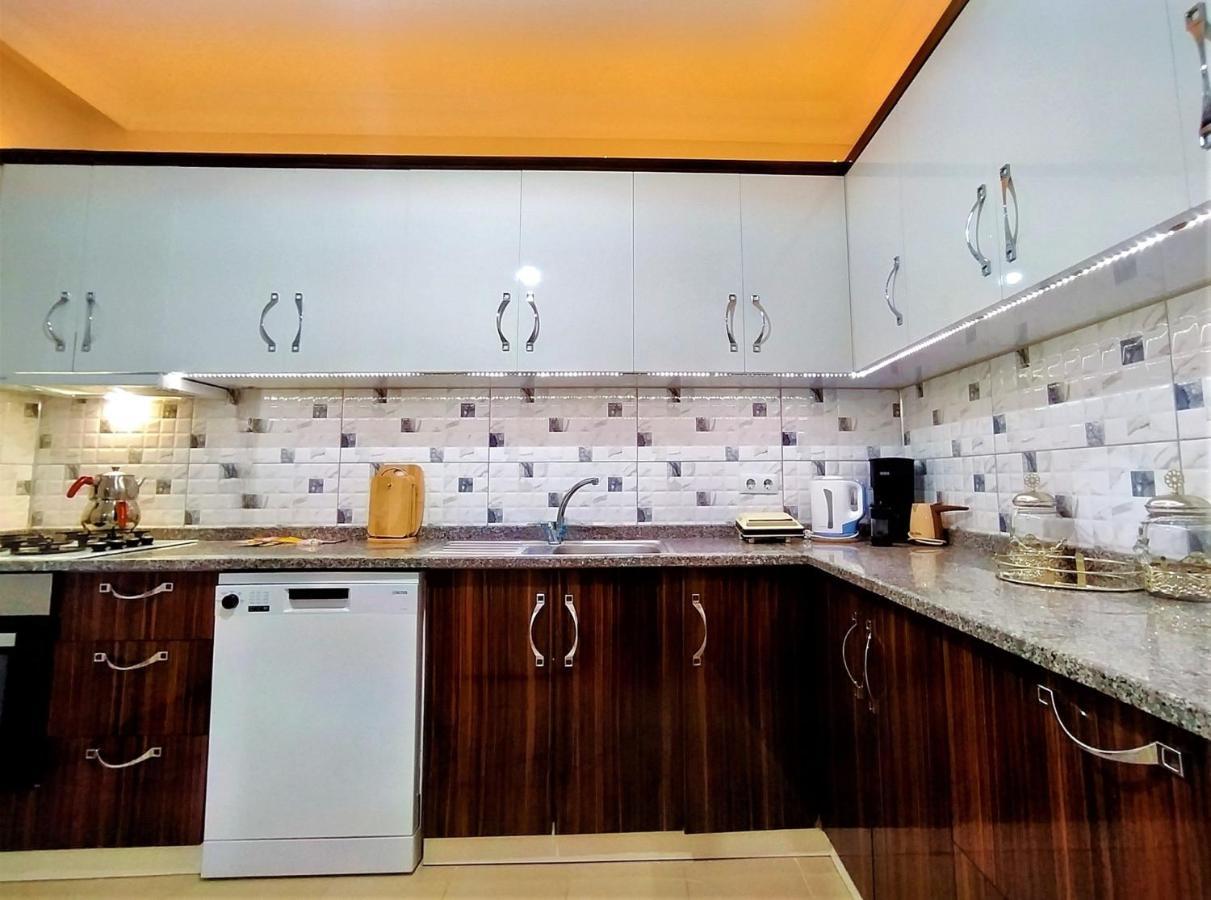 Spacious And Cozy In Muratpasa Apartment *