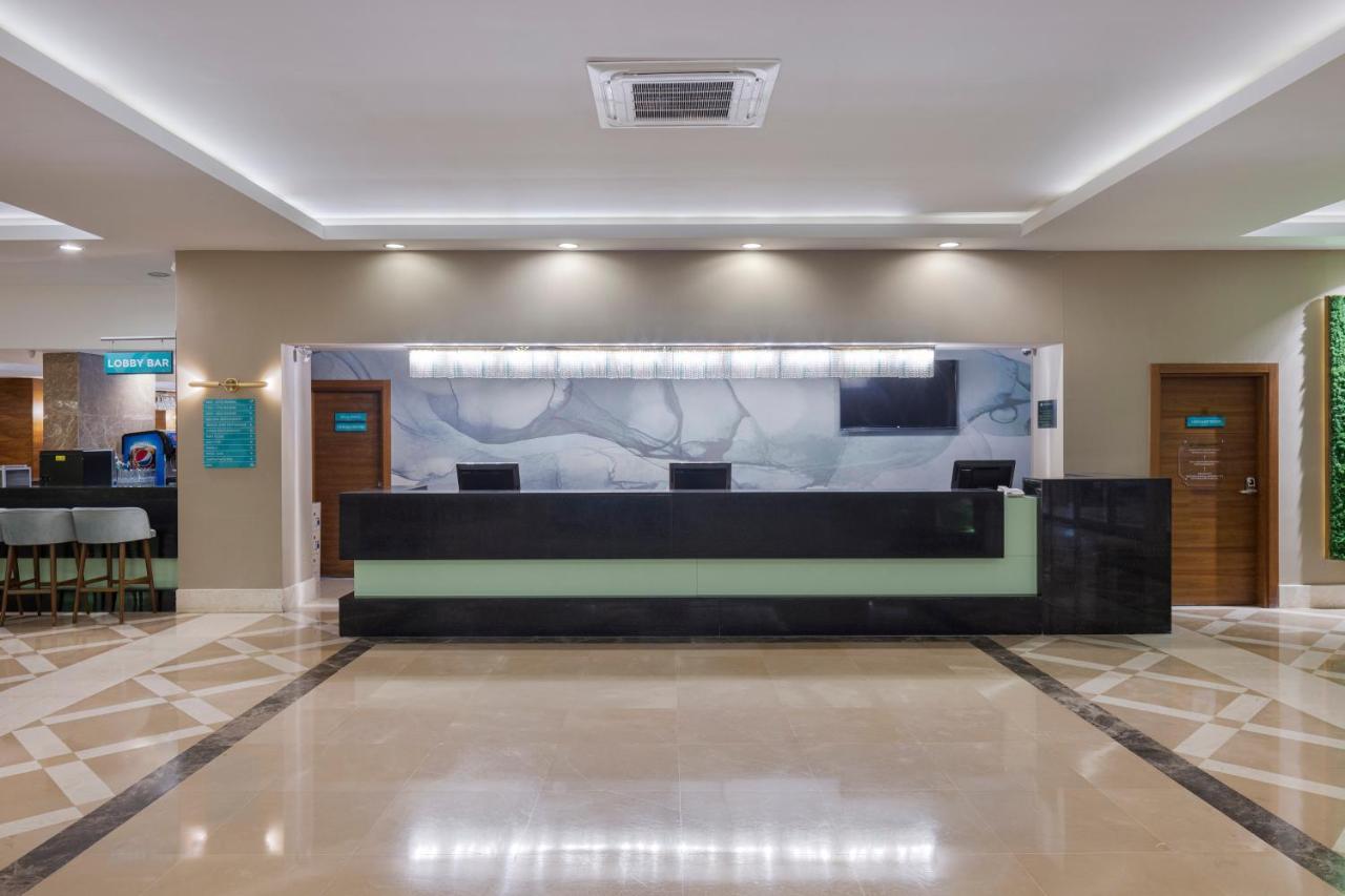 Hotel Wyndham Garden Lara