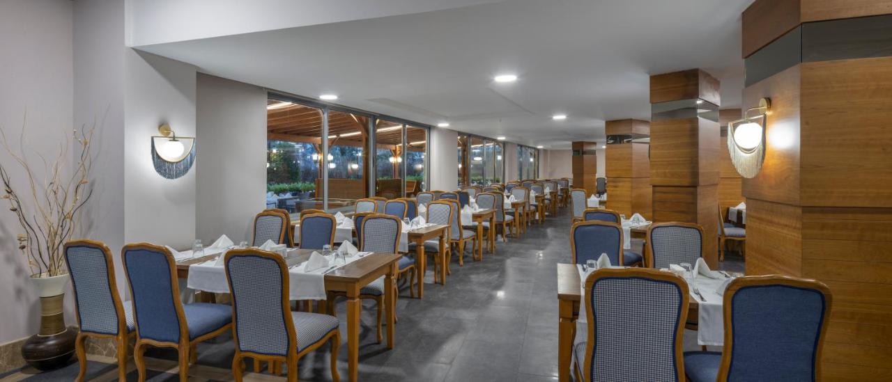Wyndham Garden Lara 4* Antalya