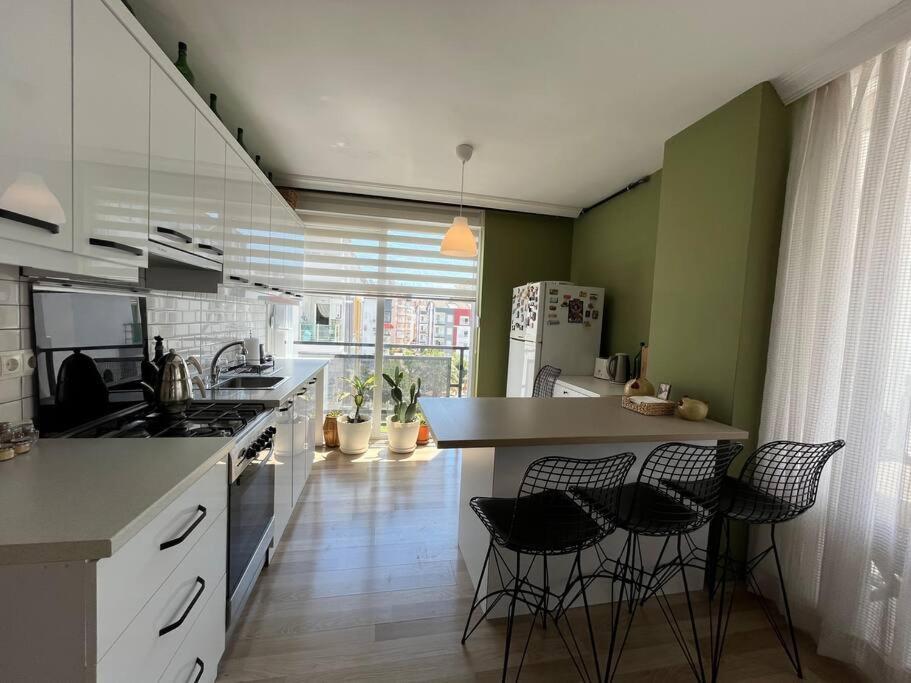 Apartment Konyaalti Sarisu 3+1 Dubleks Antalya