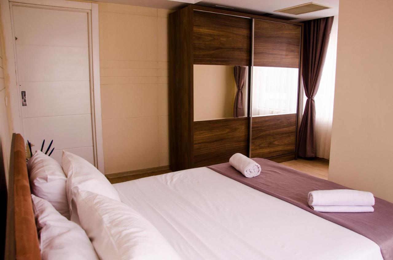 Flamingo Aparthotel 3*
