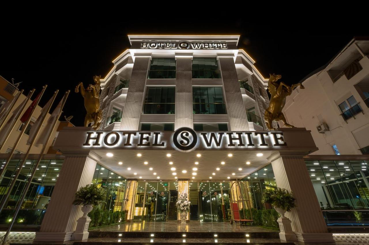 Otel S White 3*