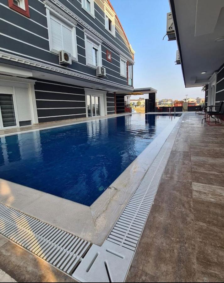 Avullar Palace Mit Pool In Apartment