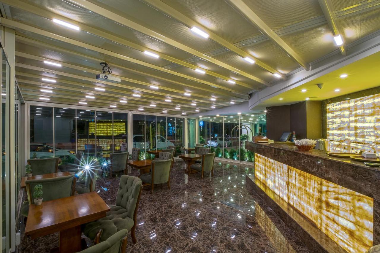 Otel S White 3*