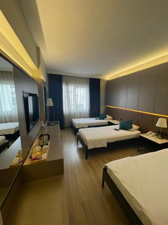 Ring Downtown 4*