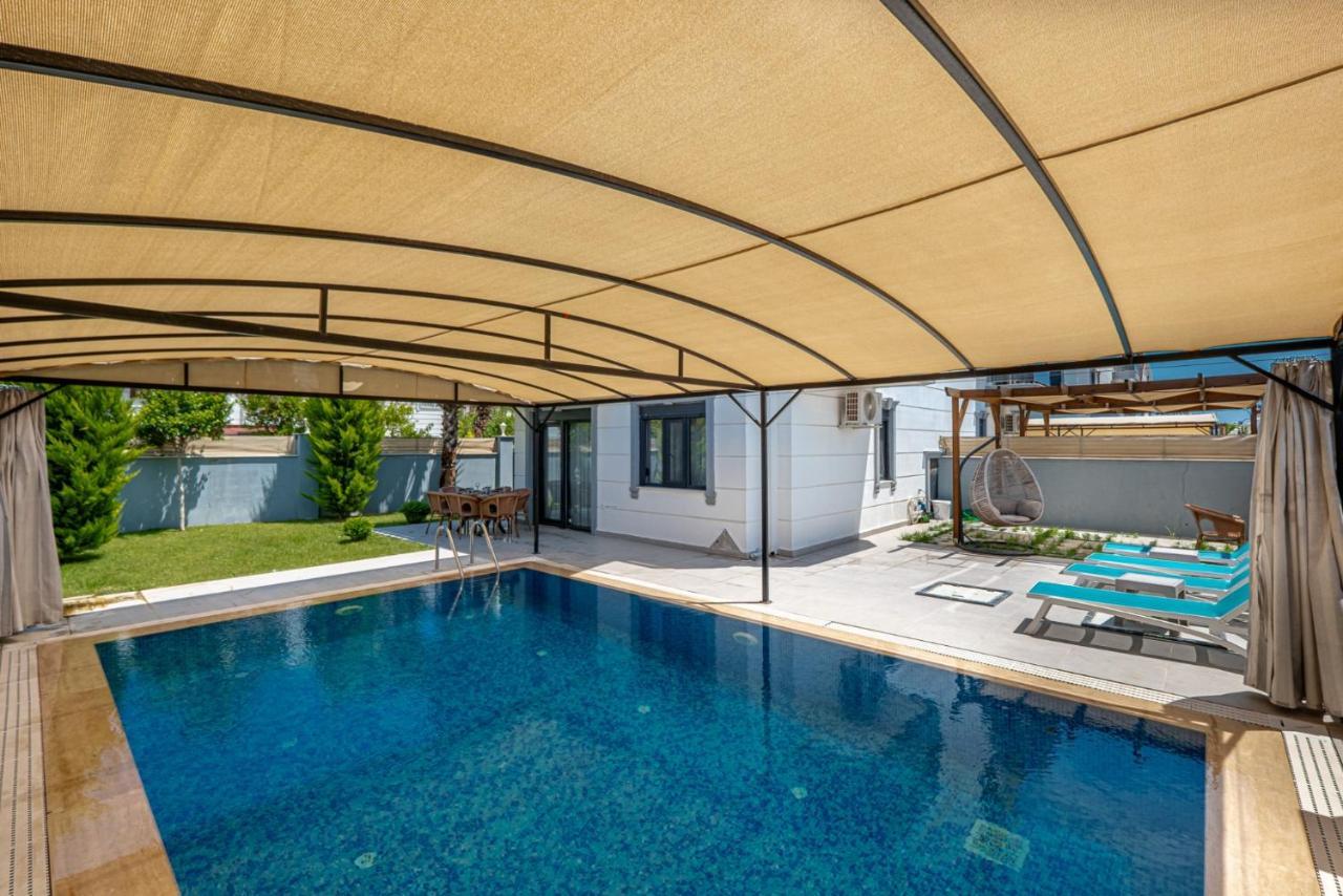 Secluded With Private Pool In Villa *