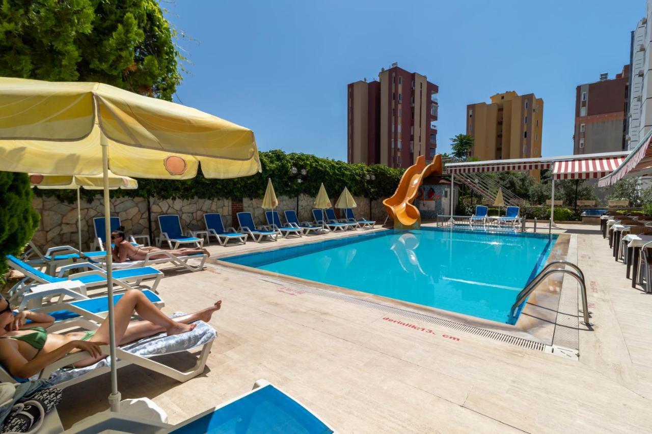Lara Dinc Hotel 3*