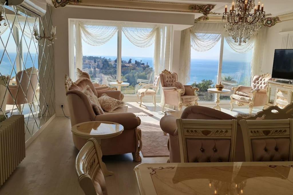 Apartment Deniz Manzarali Jakuzili Kral Dairesi