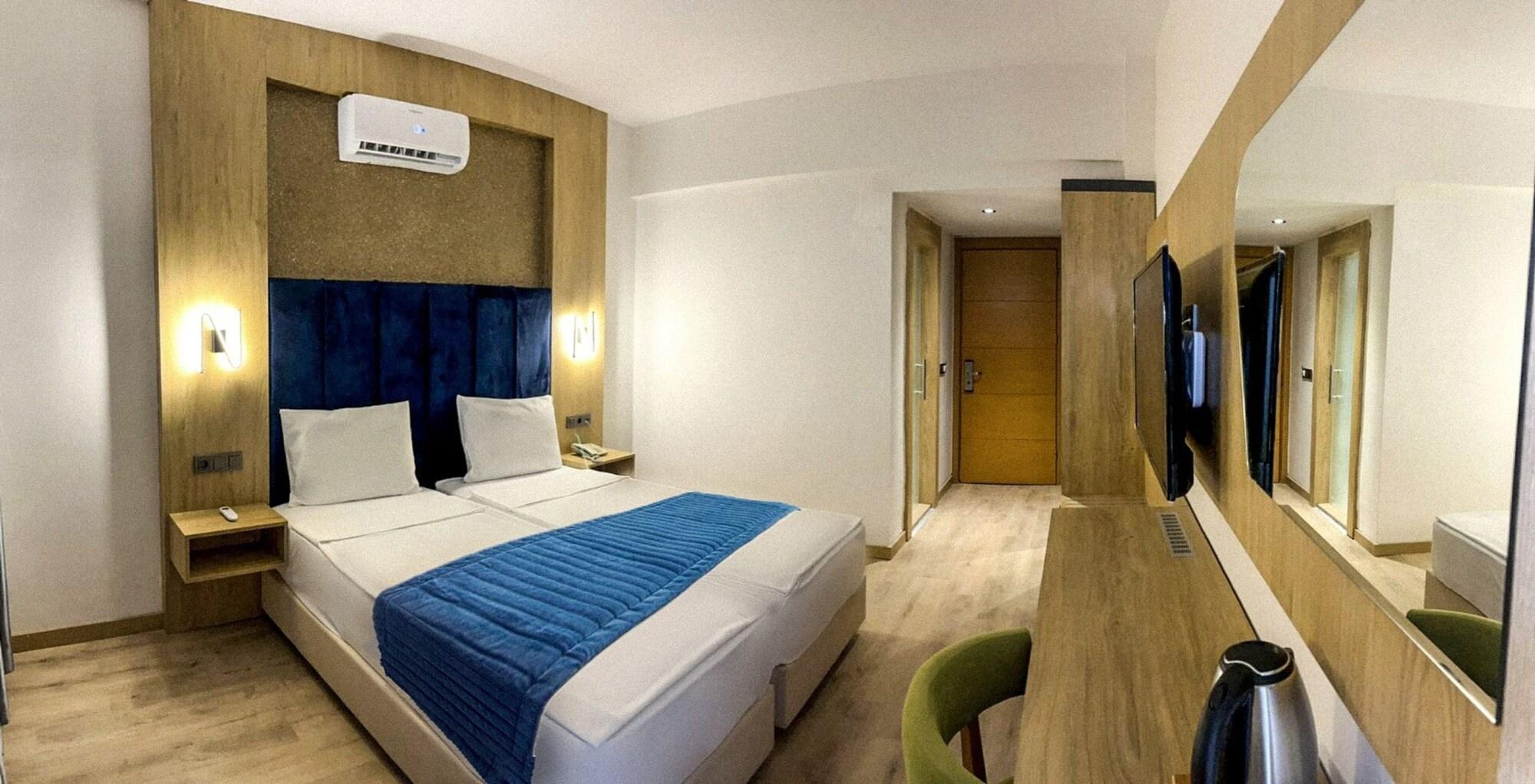 Hotel Nashira 4*