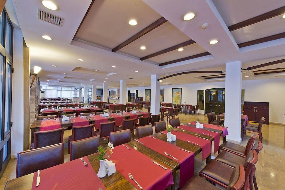 Nashira Hotel