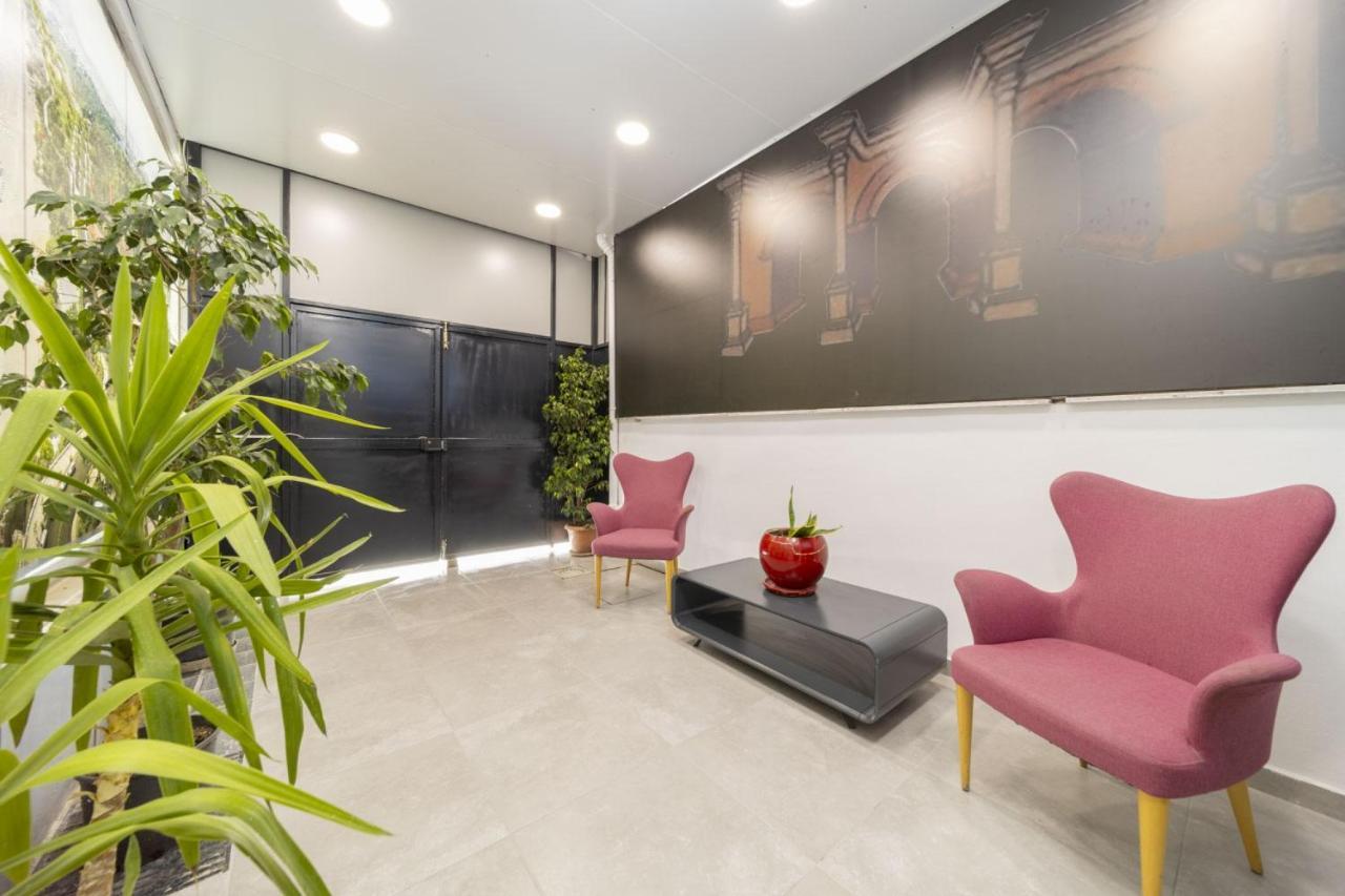 Studio Flat 3 Min To Hadrians Gate In Apartment Antalya