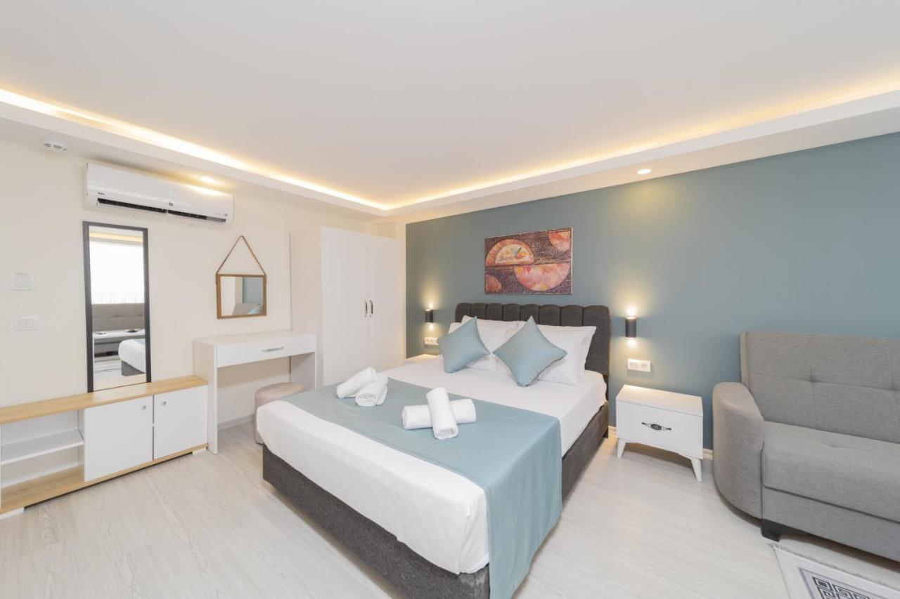 Studio Flat 3 Min To Hadrians Gate In * Antalya
