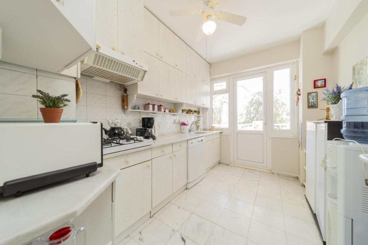 Apartment Flat W Balcony Fireplace 5 Min To Beach In *