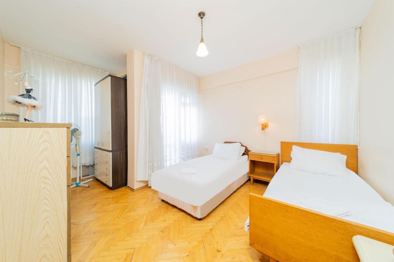 Flat W Balcony Fireplace 5 Min To Beach In *