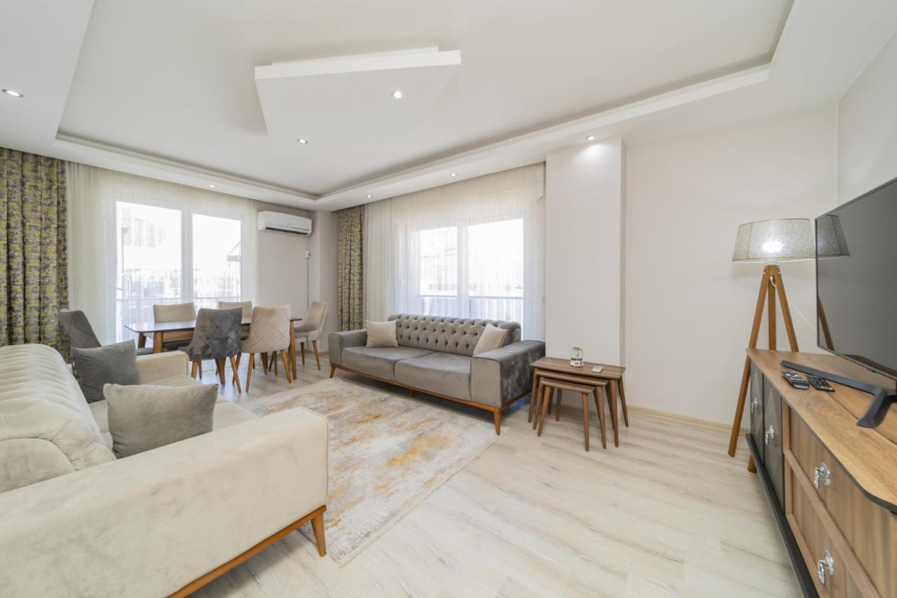 Luminous Flat W Balcony 15 Min To Hadrian Gates Antalya