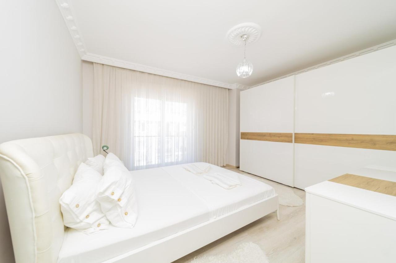 Luminous Flat W Balcony 15 Min To Hadrian Gates Apartment Antalya