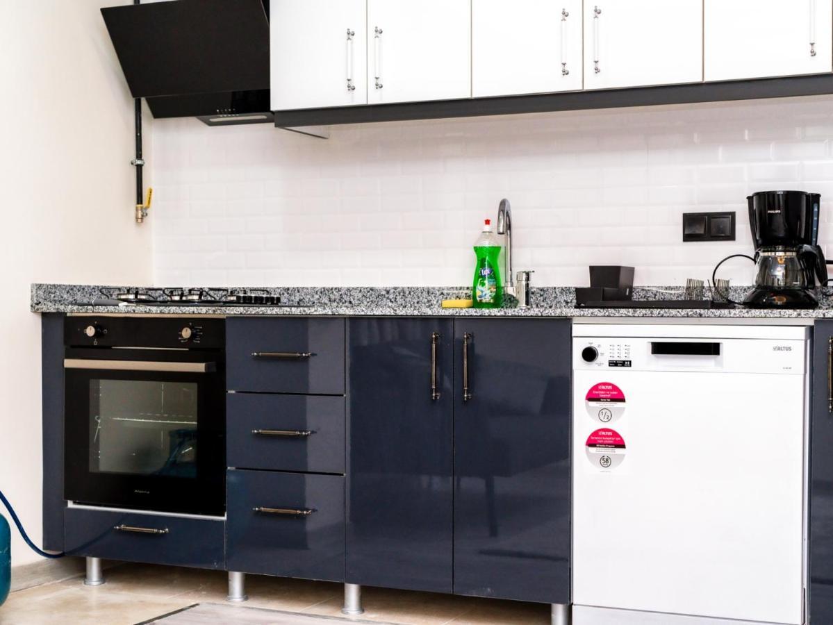 Charming Flat 2 Min To Beach In Apartment