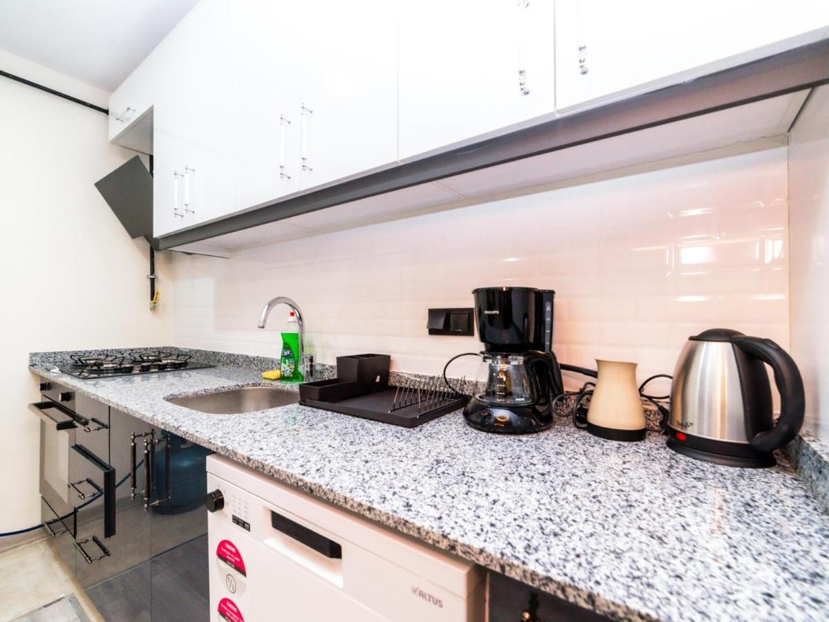 Apartment Charming Flat 2 Min To Beach In *