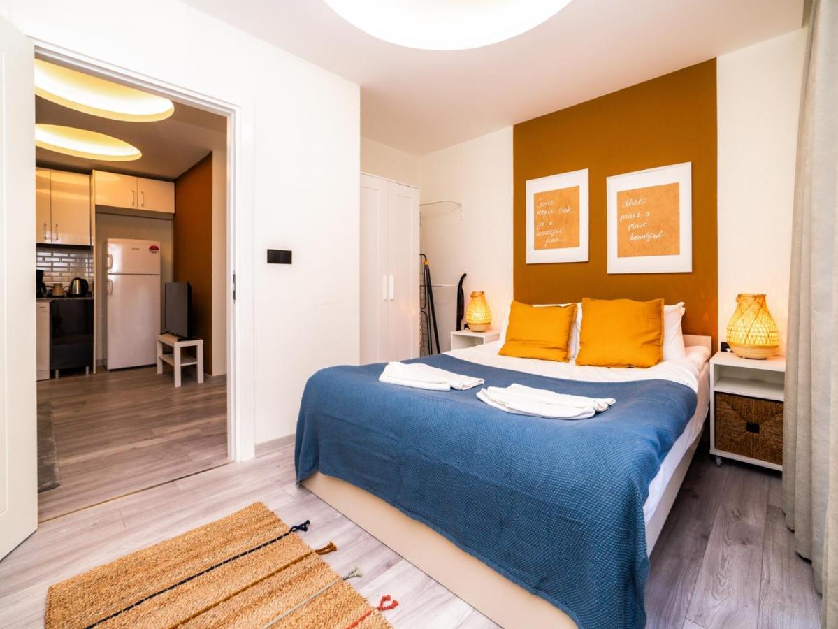 Apartment Charming Flat 2 Min To Beach In *