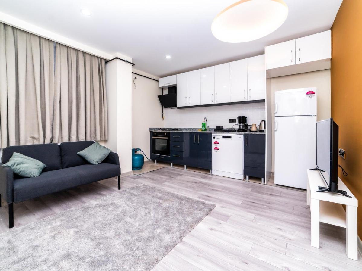 Apartment Charming Flat 2 Min To Beach In *