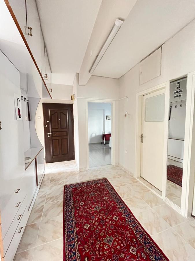 Daire Large And Simple Family House In Center *