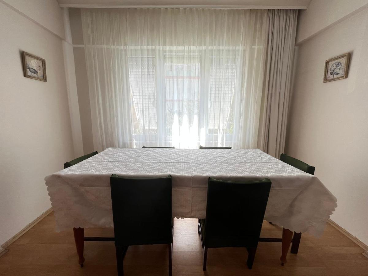 Large And Simple Family House In Center Daire Antalya