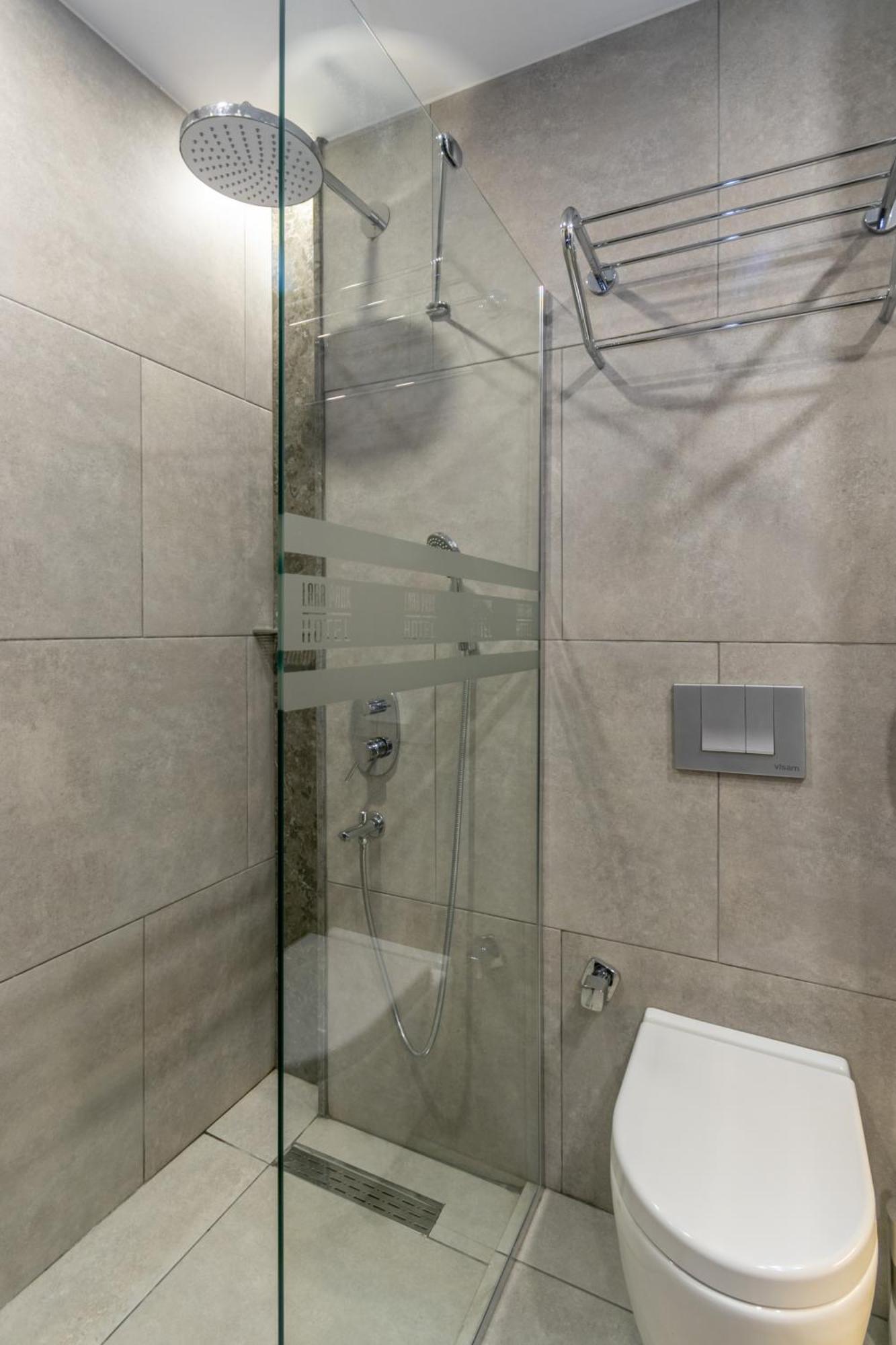 Hotel Lara Park 3*