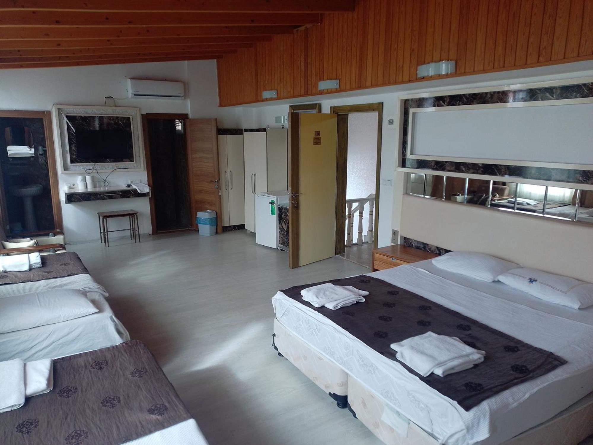 Hotel Behram