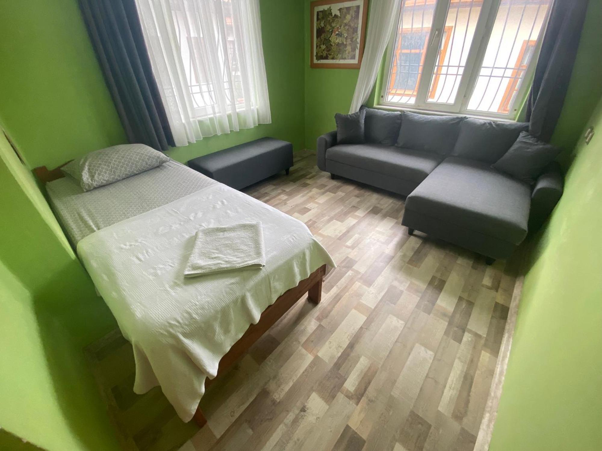 Camel Apartment 3* Antalya
