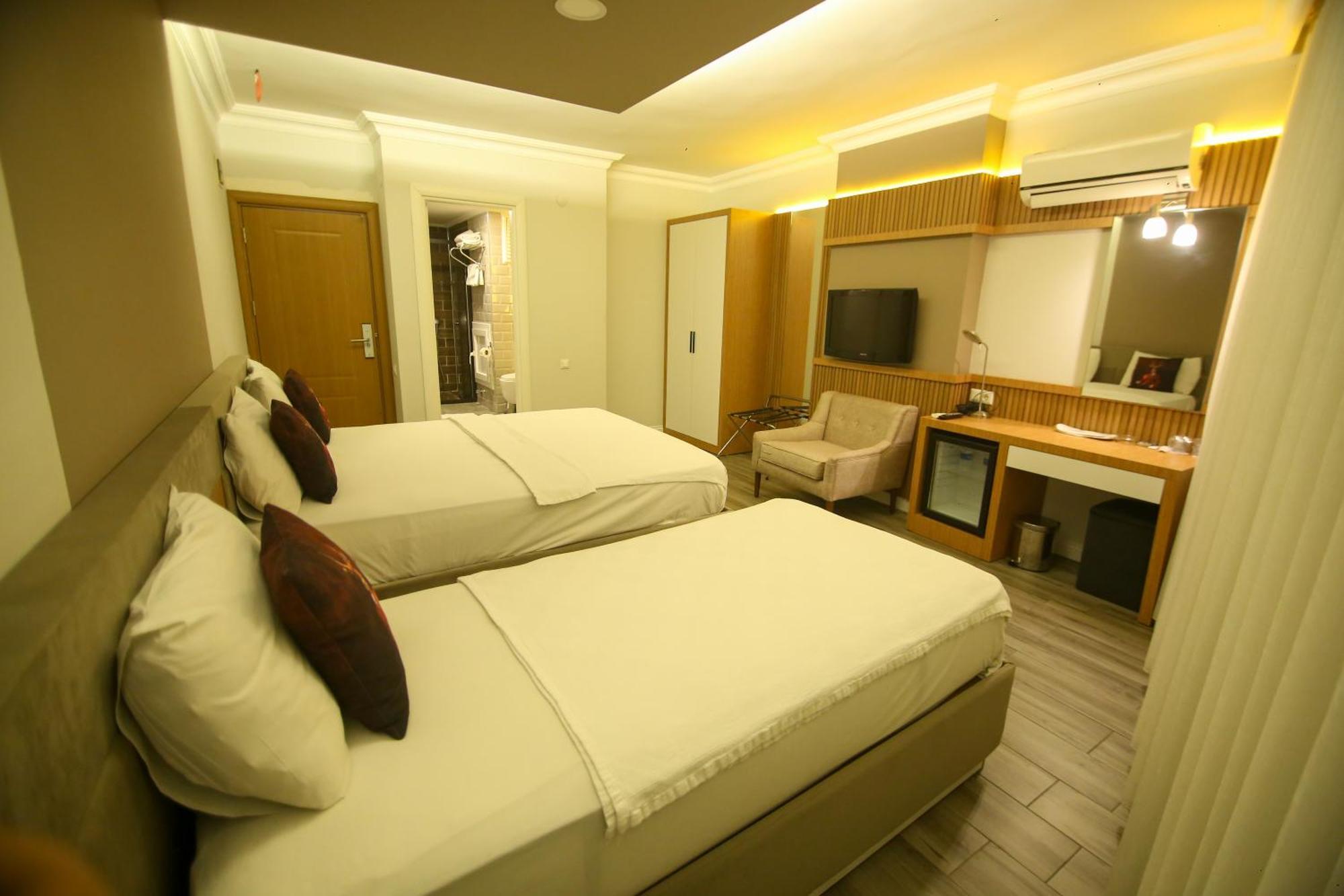 Cevik Palace 2* Antalya