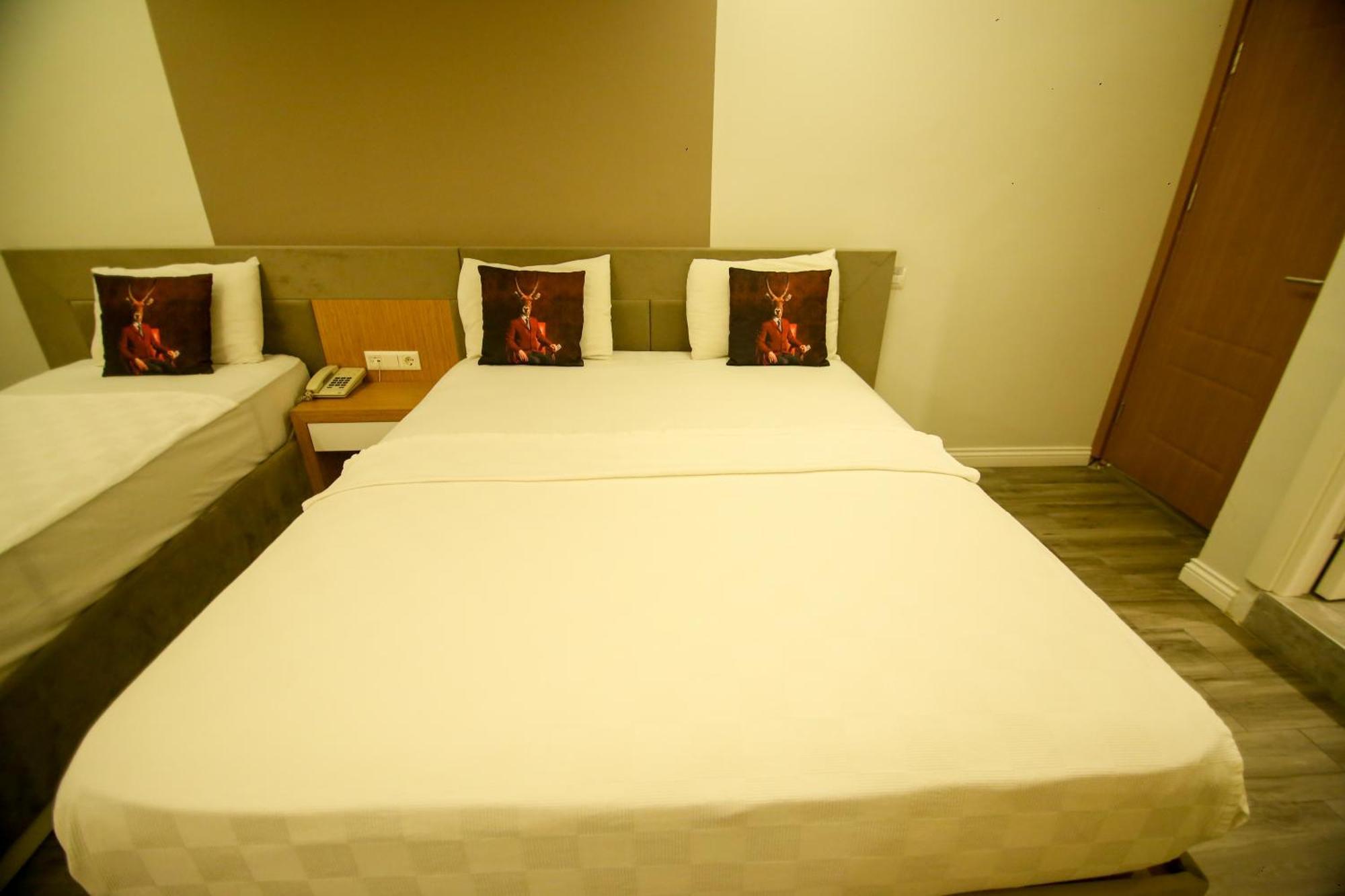 Cevik Palace Hotel 2*