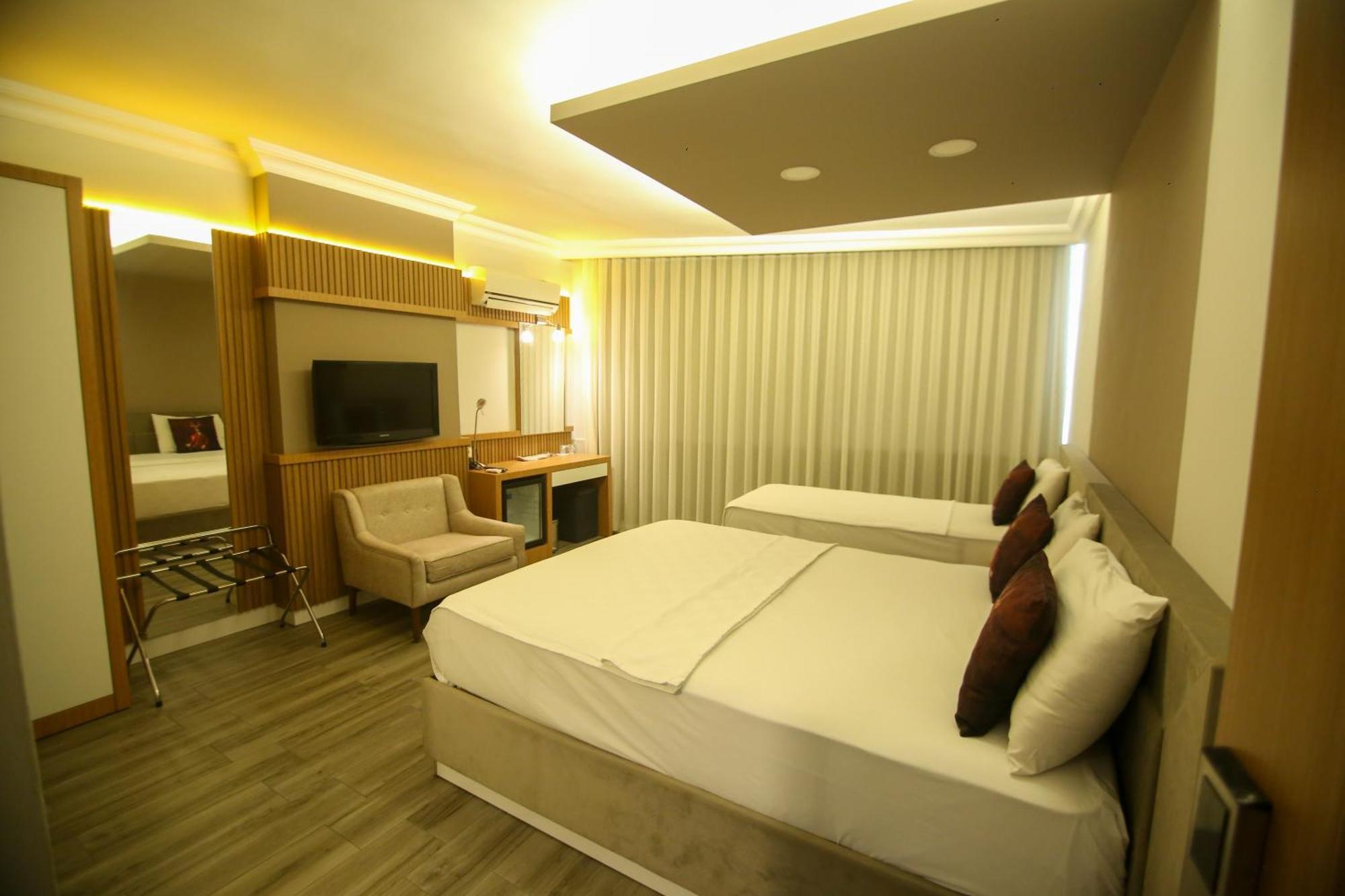Cevik Palace 2* Antalya