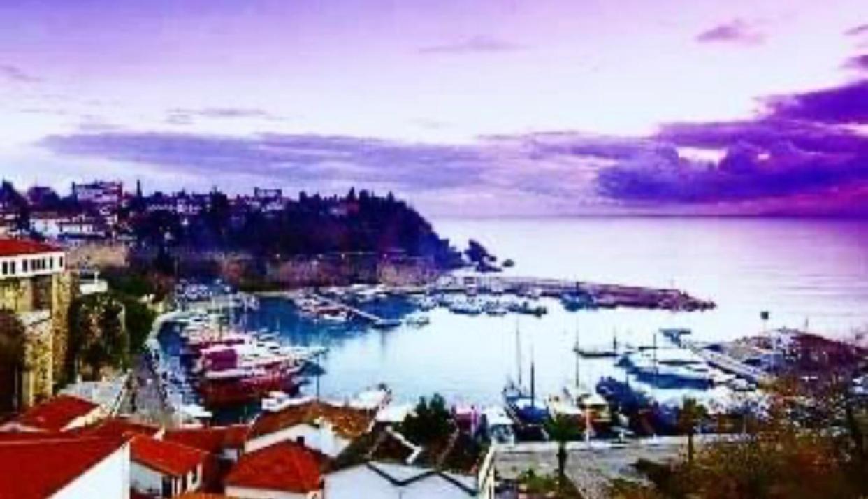 Kaleici Tarihi Lokasyon Bahceli Oezel Muestakil Ev Villa Antalya