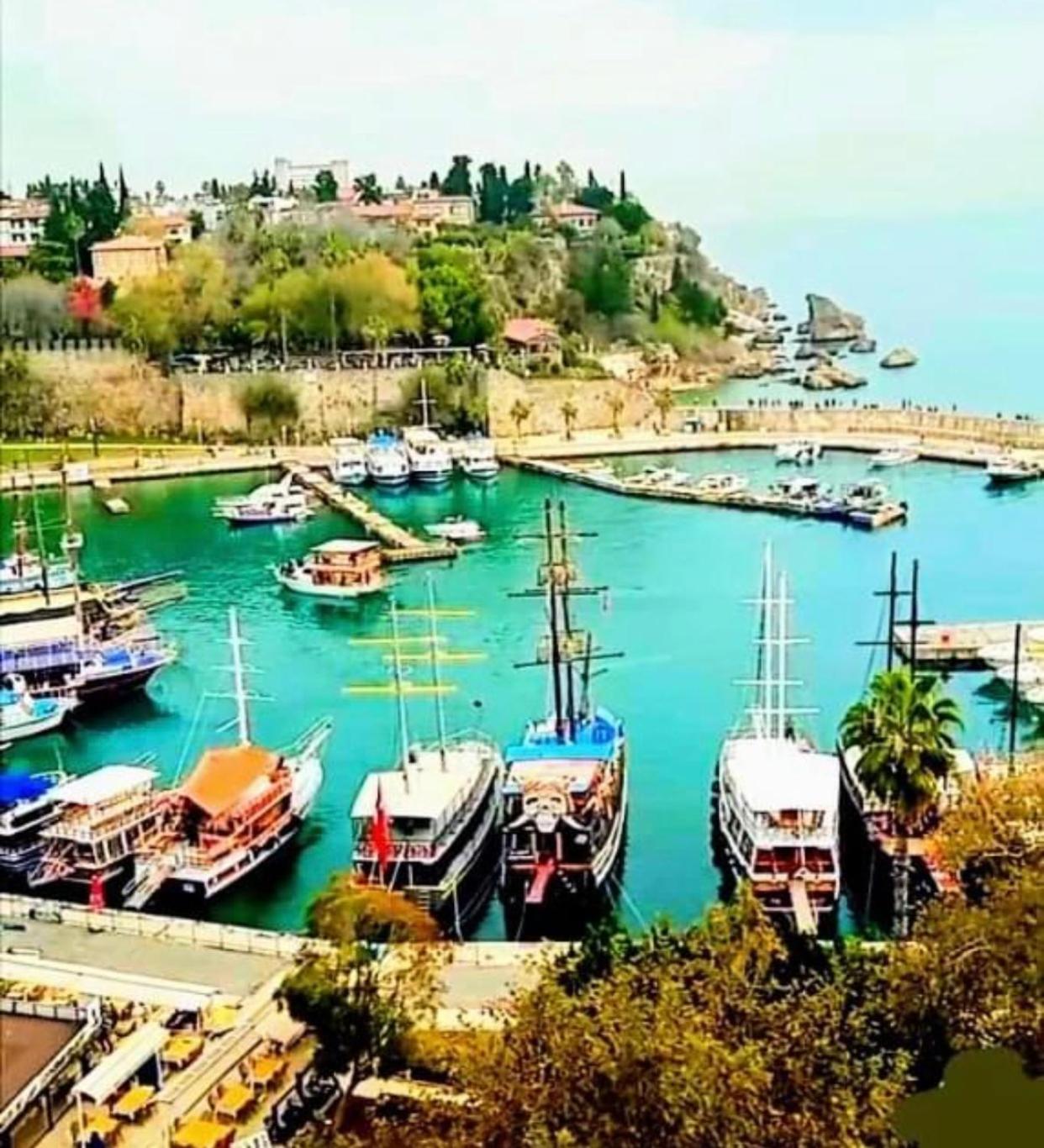 Tarihi Kaleici Denize Yakin Size Oezel Muhtesem Konum Uygun Fiyat Ev Apartment