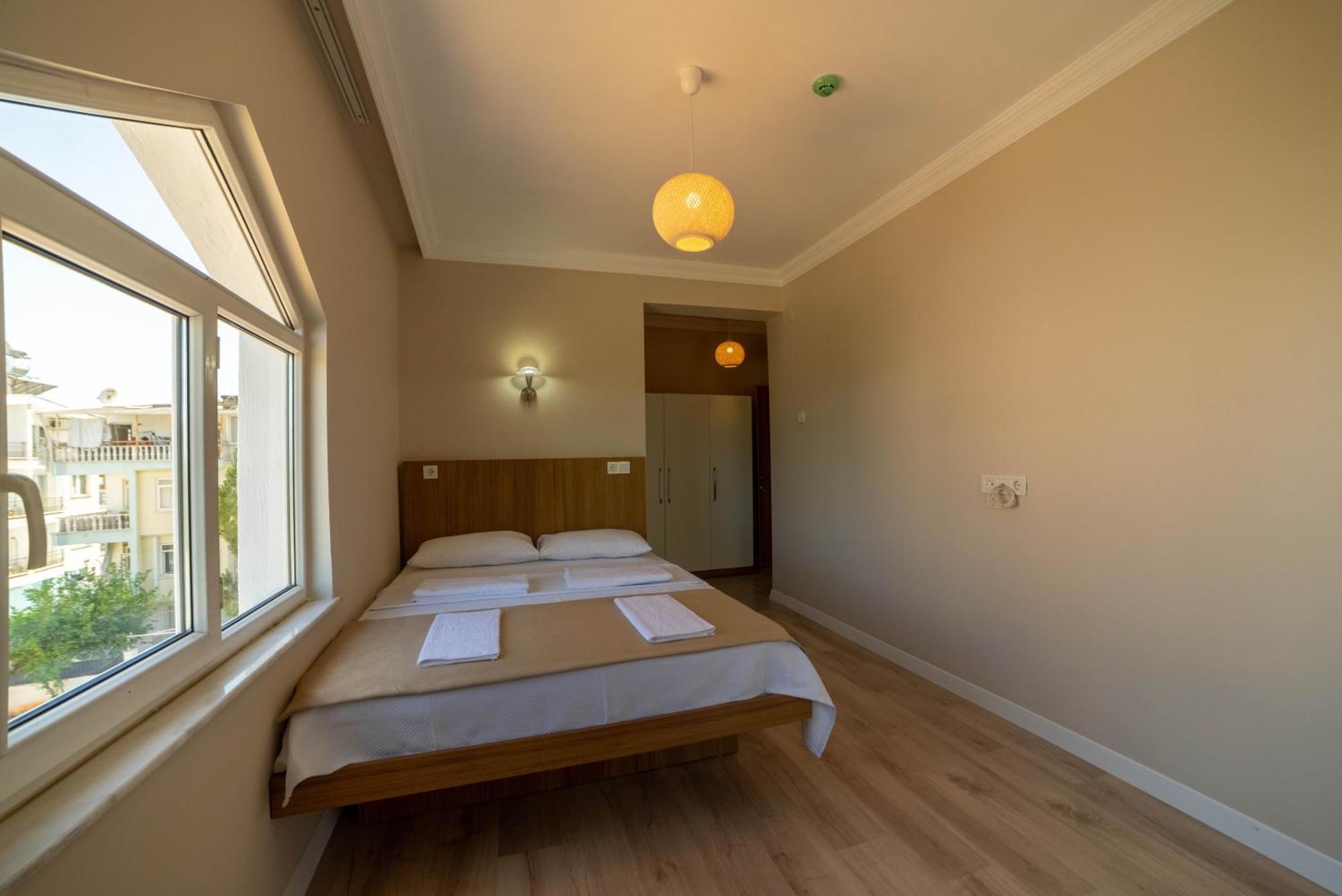 Rega Aparthotel *