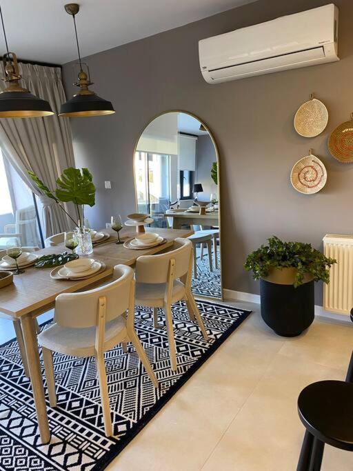 2+1 Luxury Flat ,near Old Town Apartment *