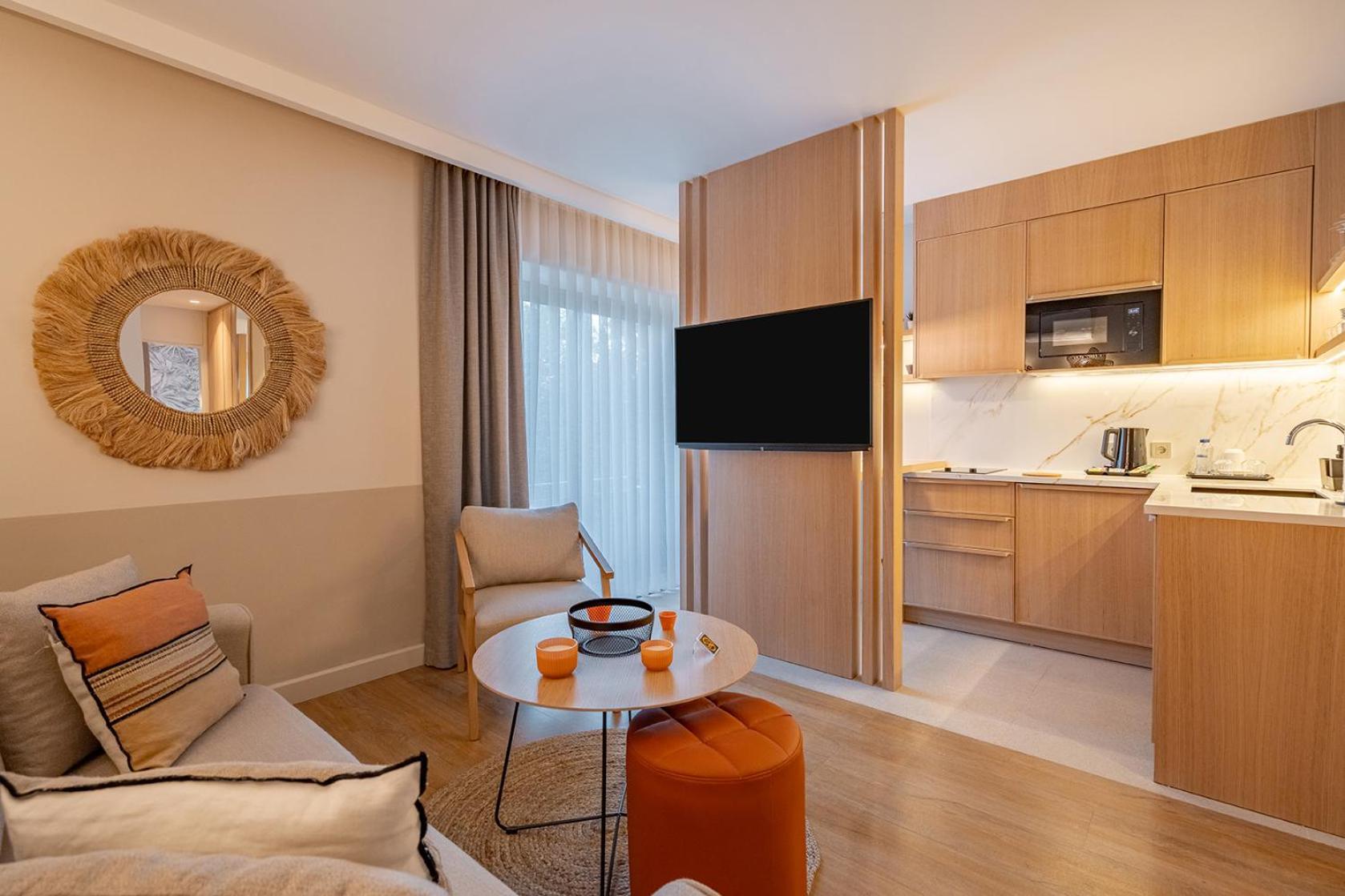 Oli And Aparthotel