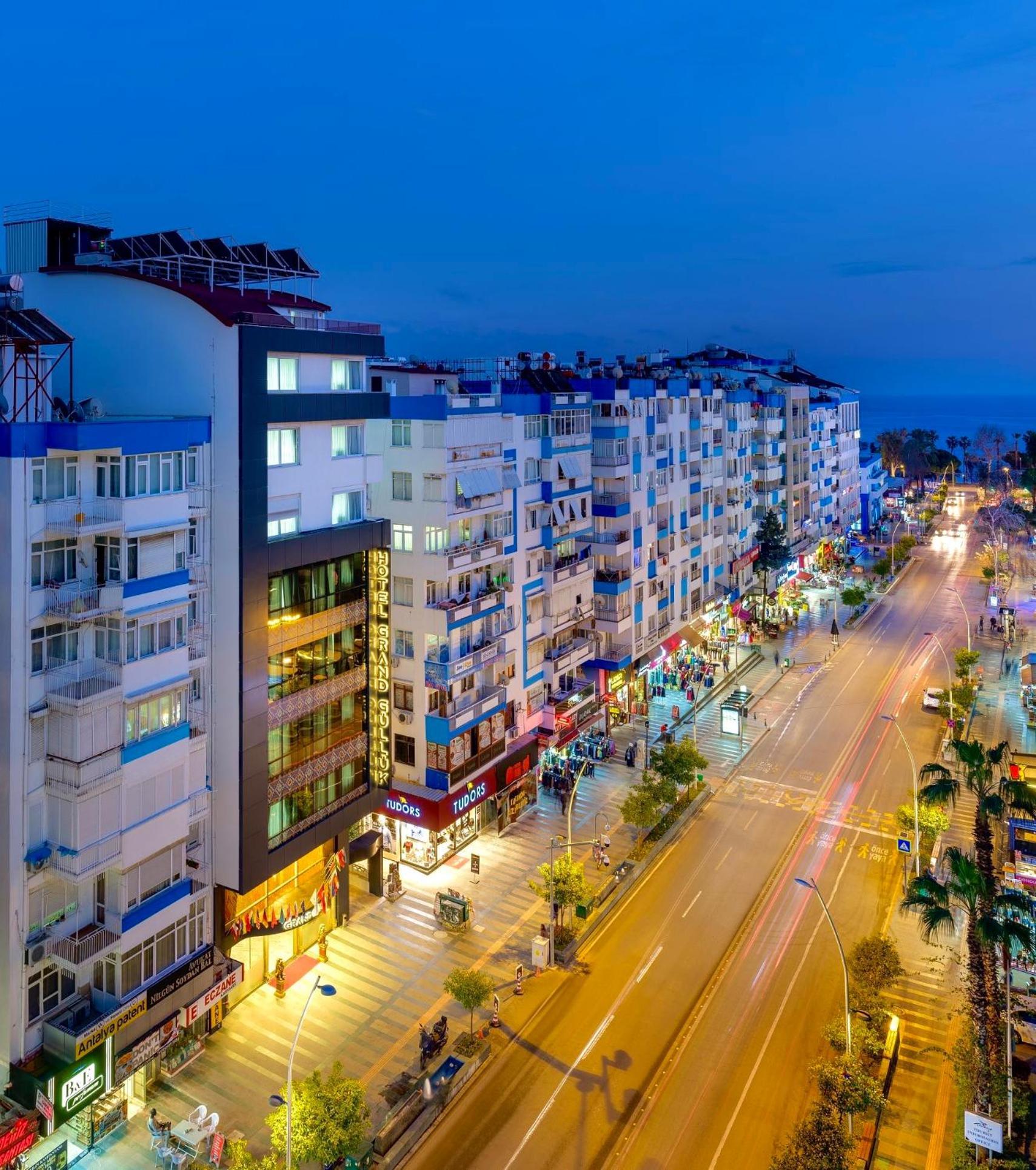 Otel Grand Gulluk & Center Antalya