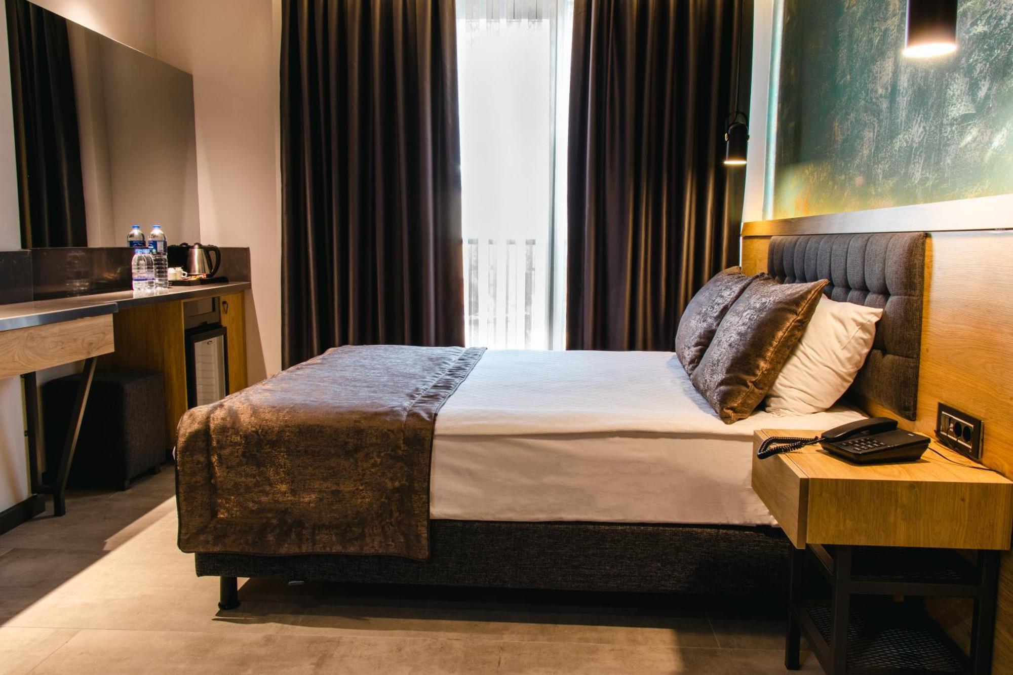 Peramis & Hotel 3*