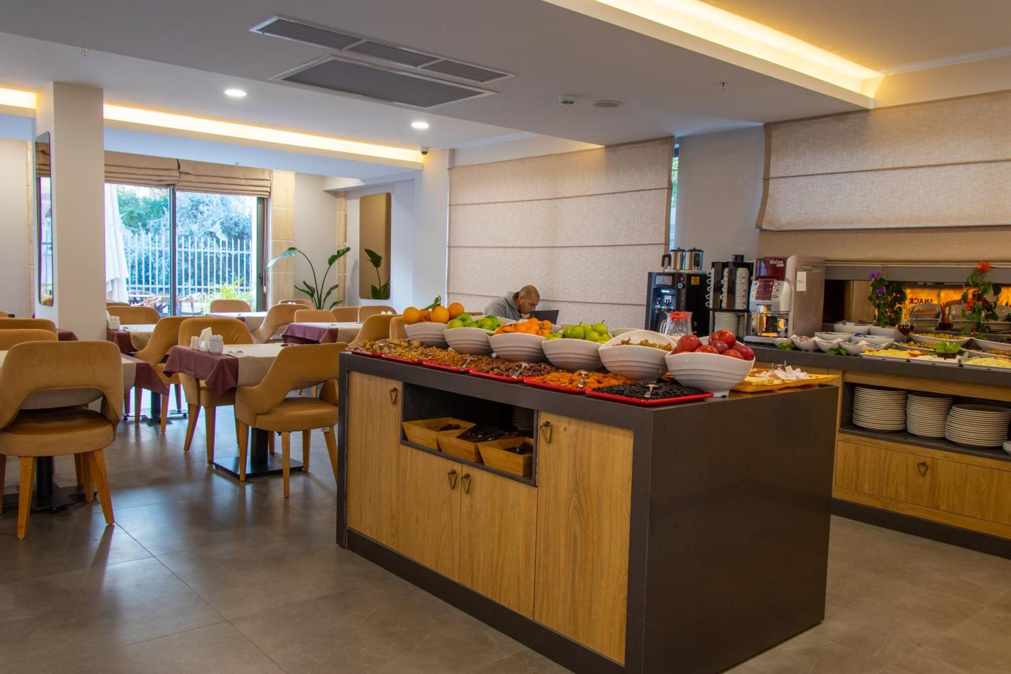 Hotel Peramis & Antalya