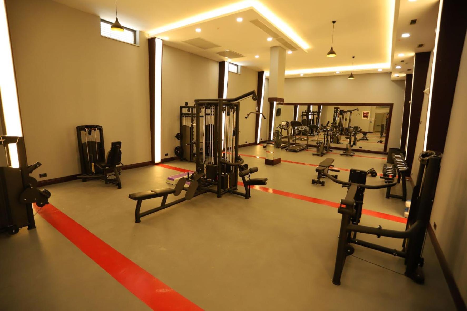 Hotel Peramis &