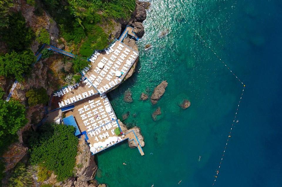 Lara Vista Suits & Spa Hotel *