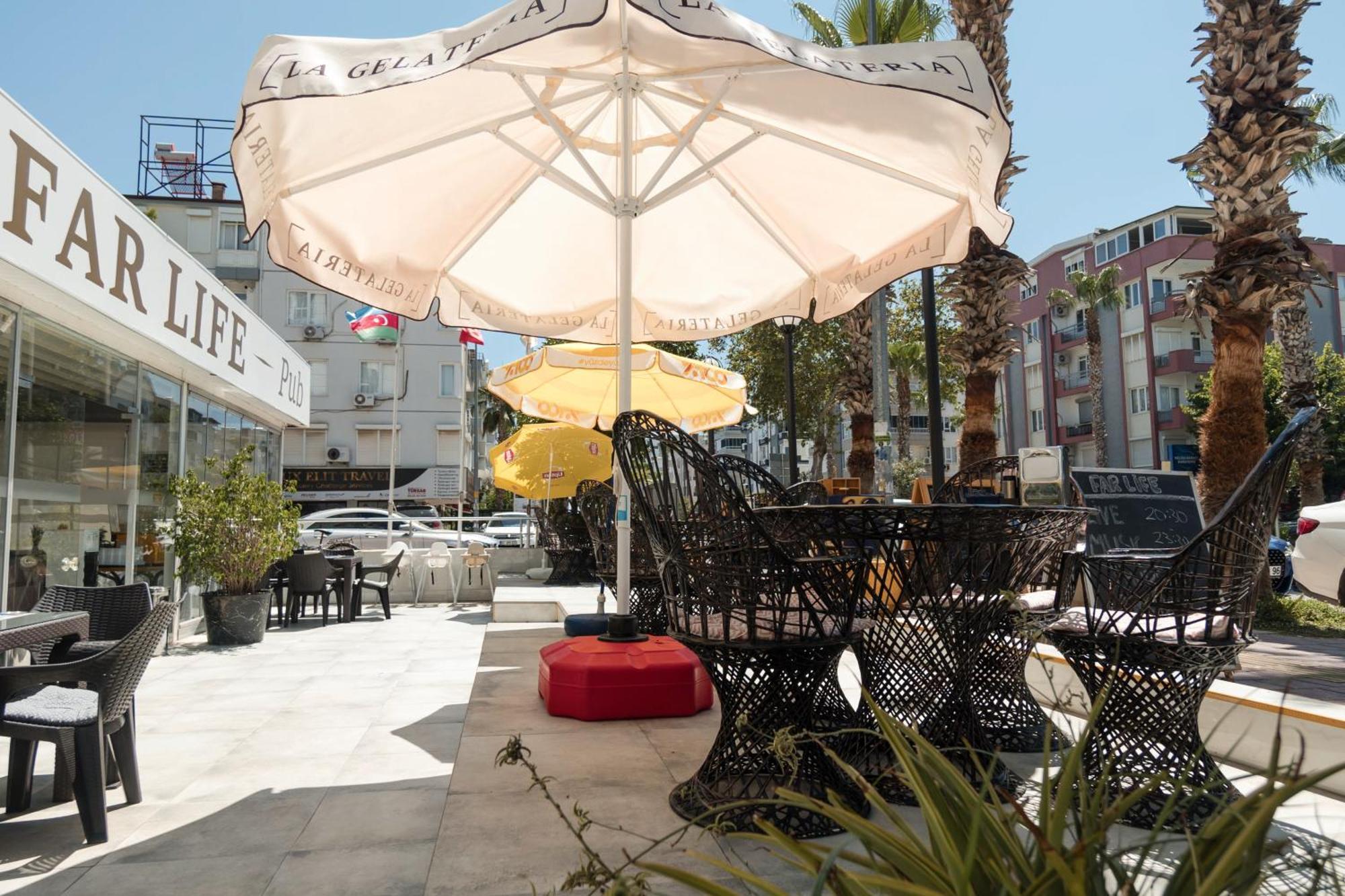 Far Life Hotel 3*
