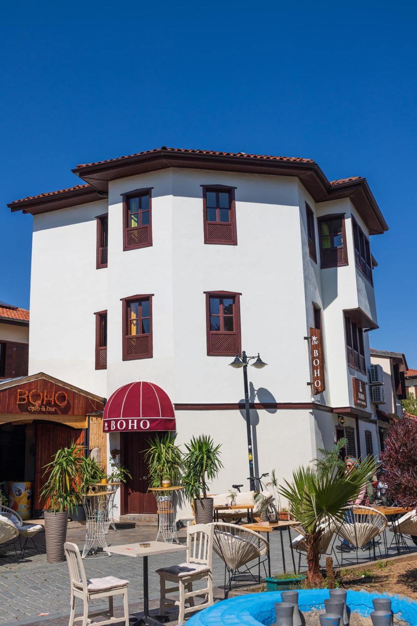 Boho Oldtown Apartment