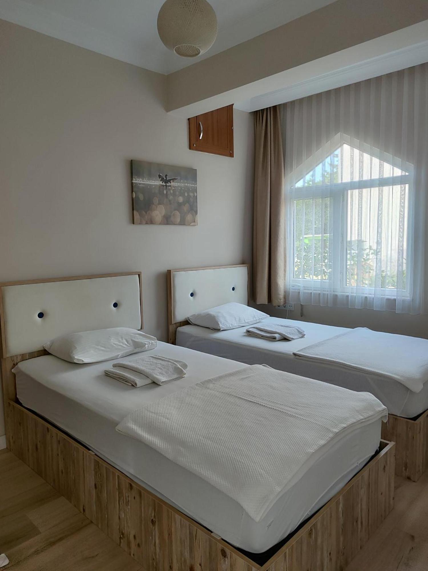 Aparthotel Rega *