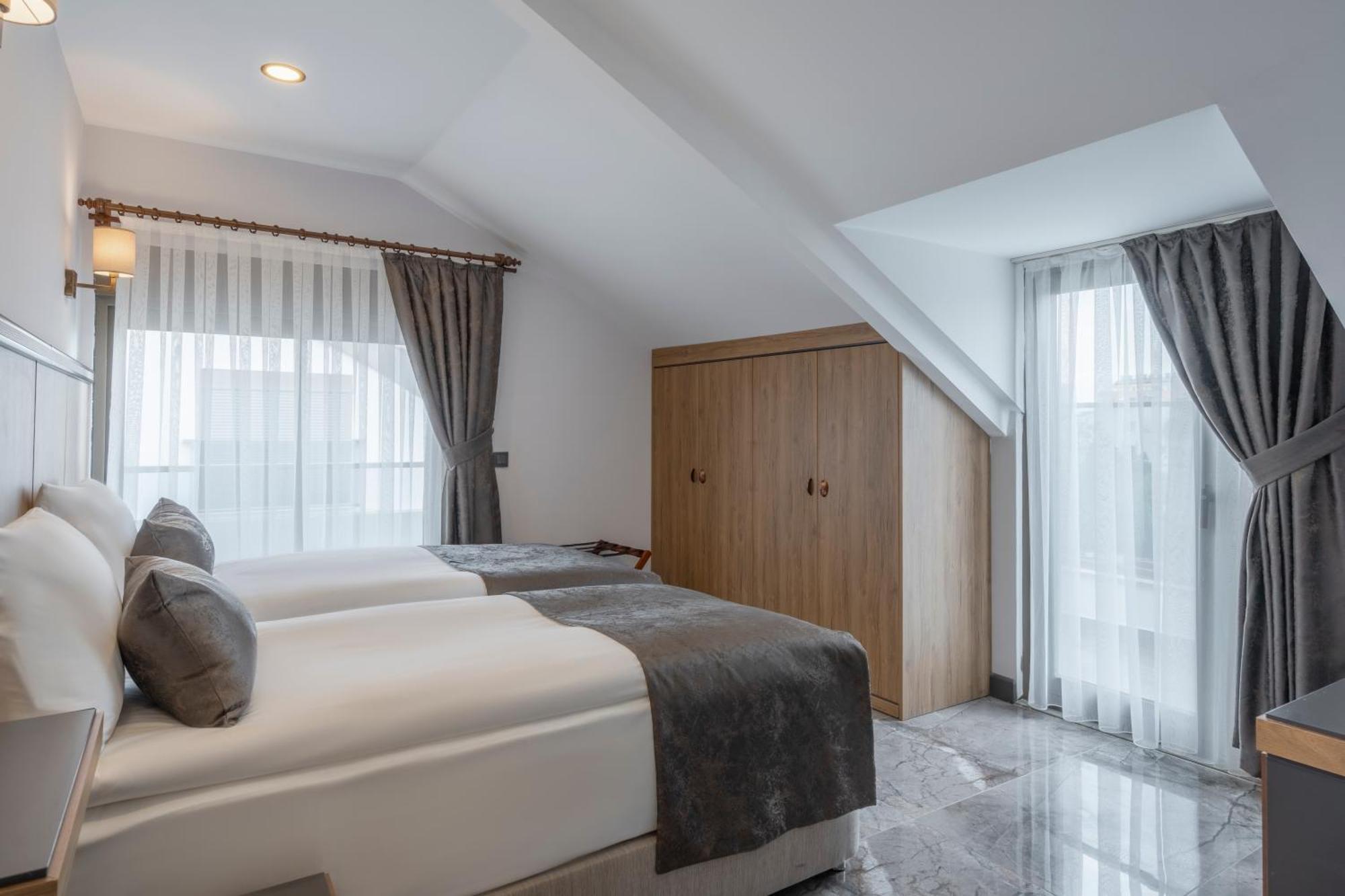 Quality Gold Hotel