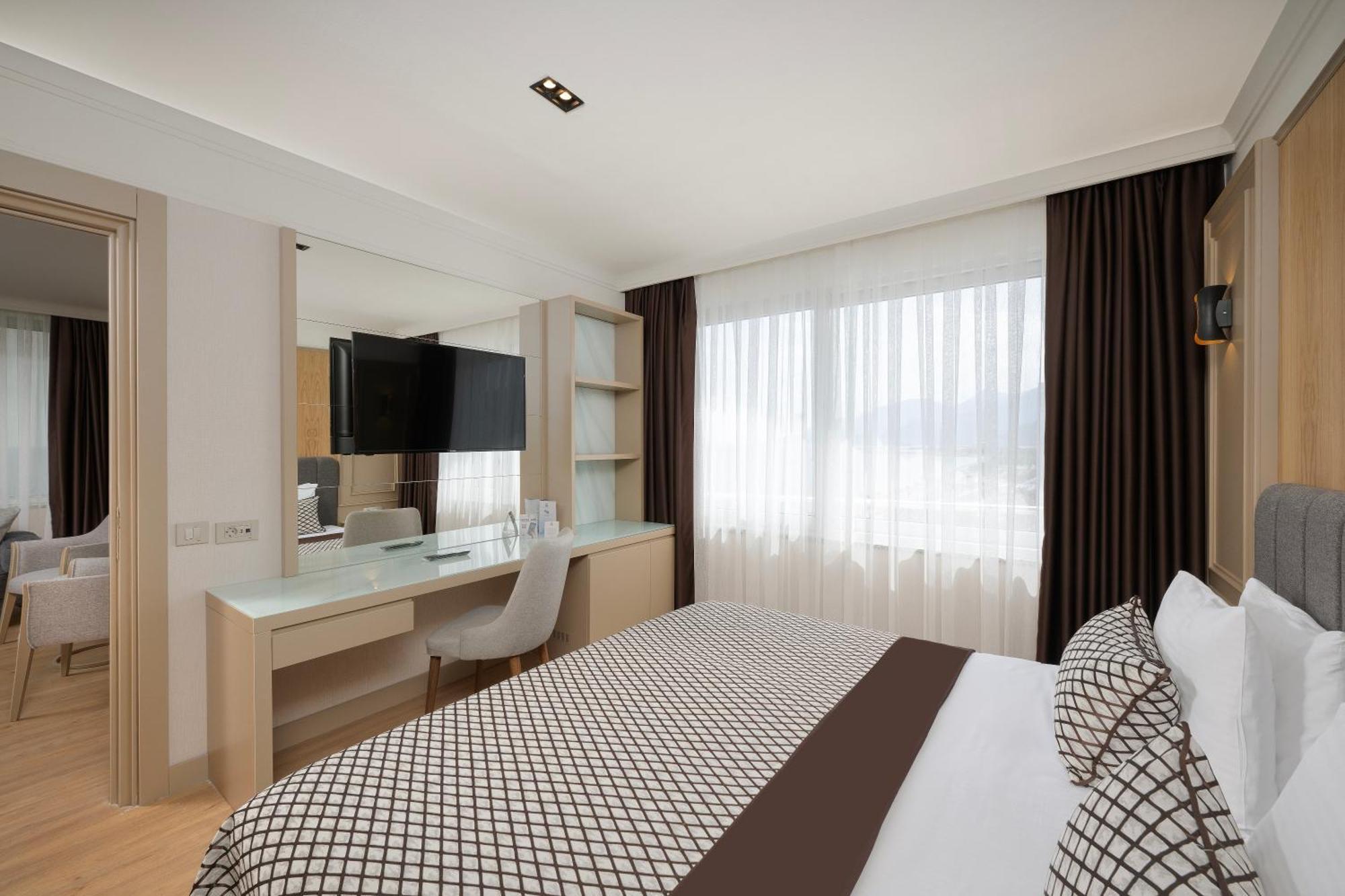 Porto & Hotel Antalya