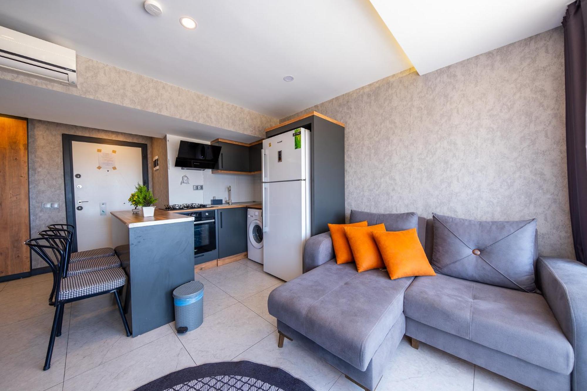 Mrt Lara Apart Otel Antalya